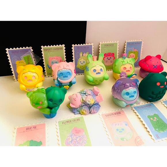 F.Un x Shinwoo The Secret Bear Garden “Safecracker” Blind Box - Picture 3 of 4